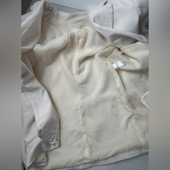 Banana Republic Women’s Silk Wool Blend Ivory Blazer Size 12 Career Capsule - Picture 8 of 13
